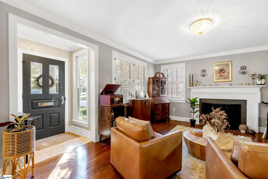 404 Mcdaniel Avenue, Greenville, SC 20601 - Image #2