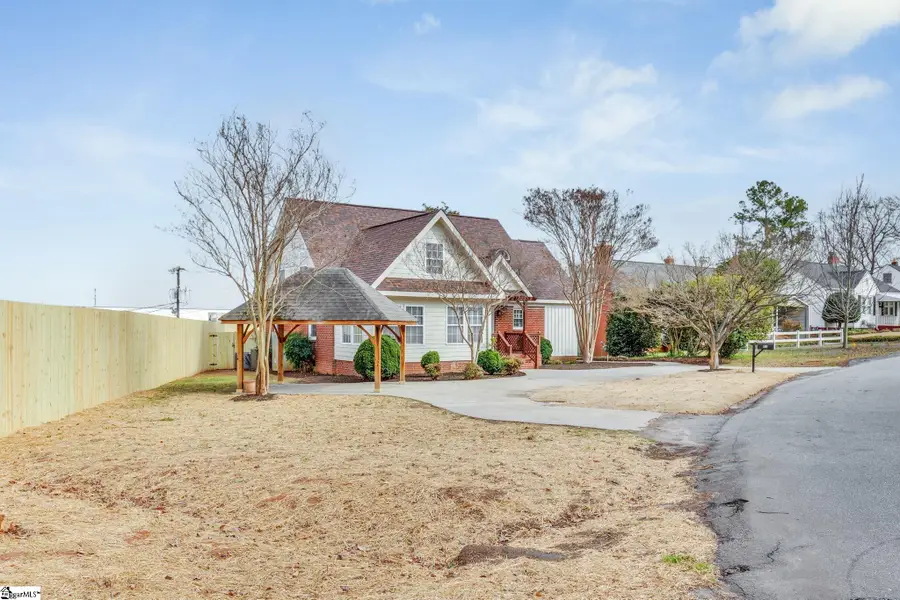 21 Fore Avenue, Greenville, SC 29607-3217 - Image #2