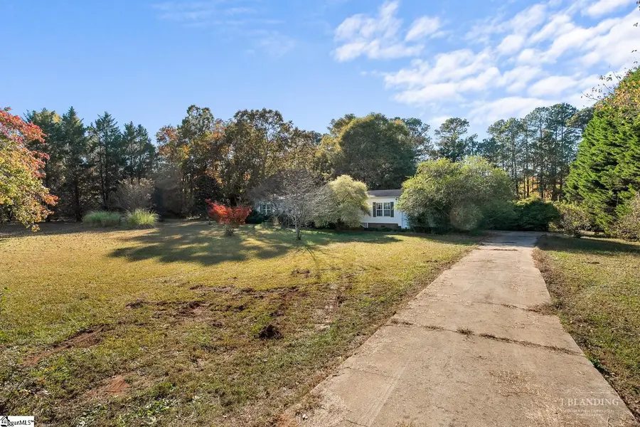 208 Whippoorwill Court, Williamston, SC 29697 - Image #3