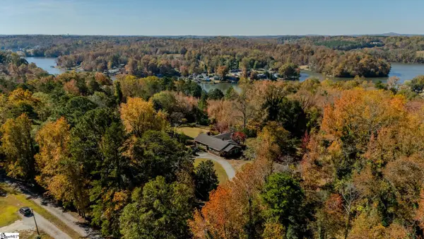 18 Lake Ridge Drive, Greenville, SC 29611