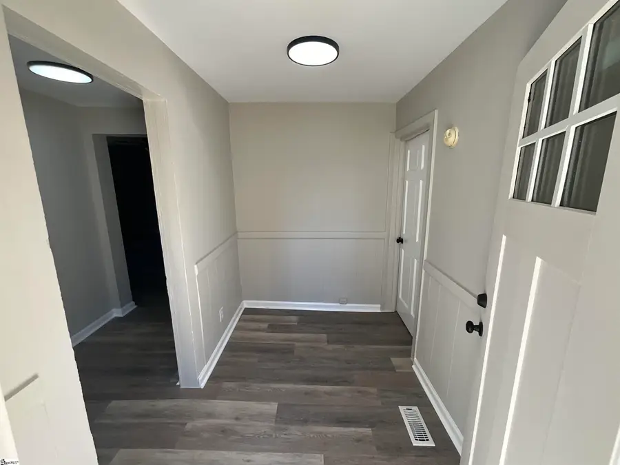 505 E Robinson Street, Gaffney, SC 29340 - Image #2