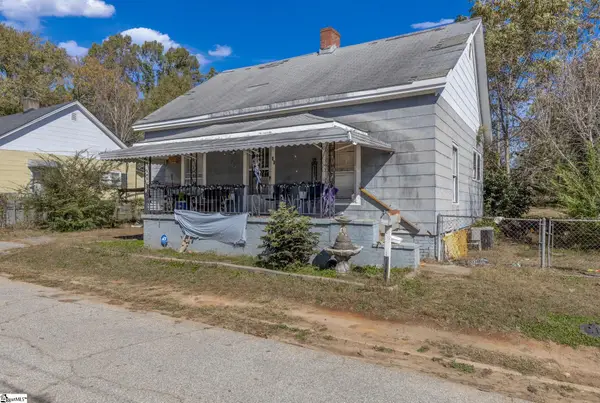 11 Beattie Street, Laurens, SC 29360