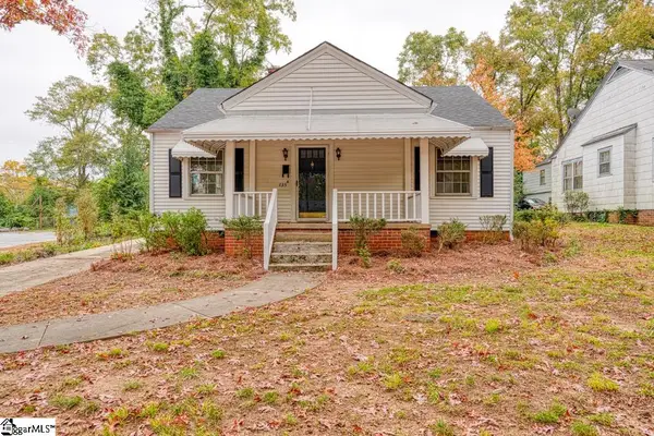 135 White Oak Road, Spartanburg, SC 29301