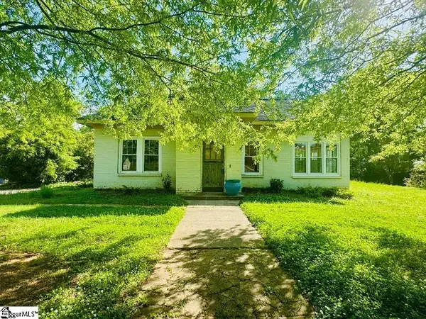 704 North Street, Greenwood, SC 29649