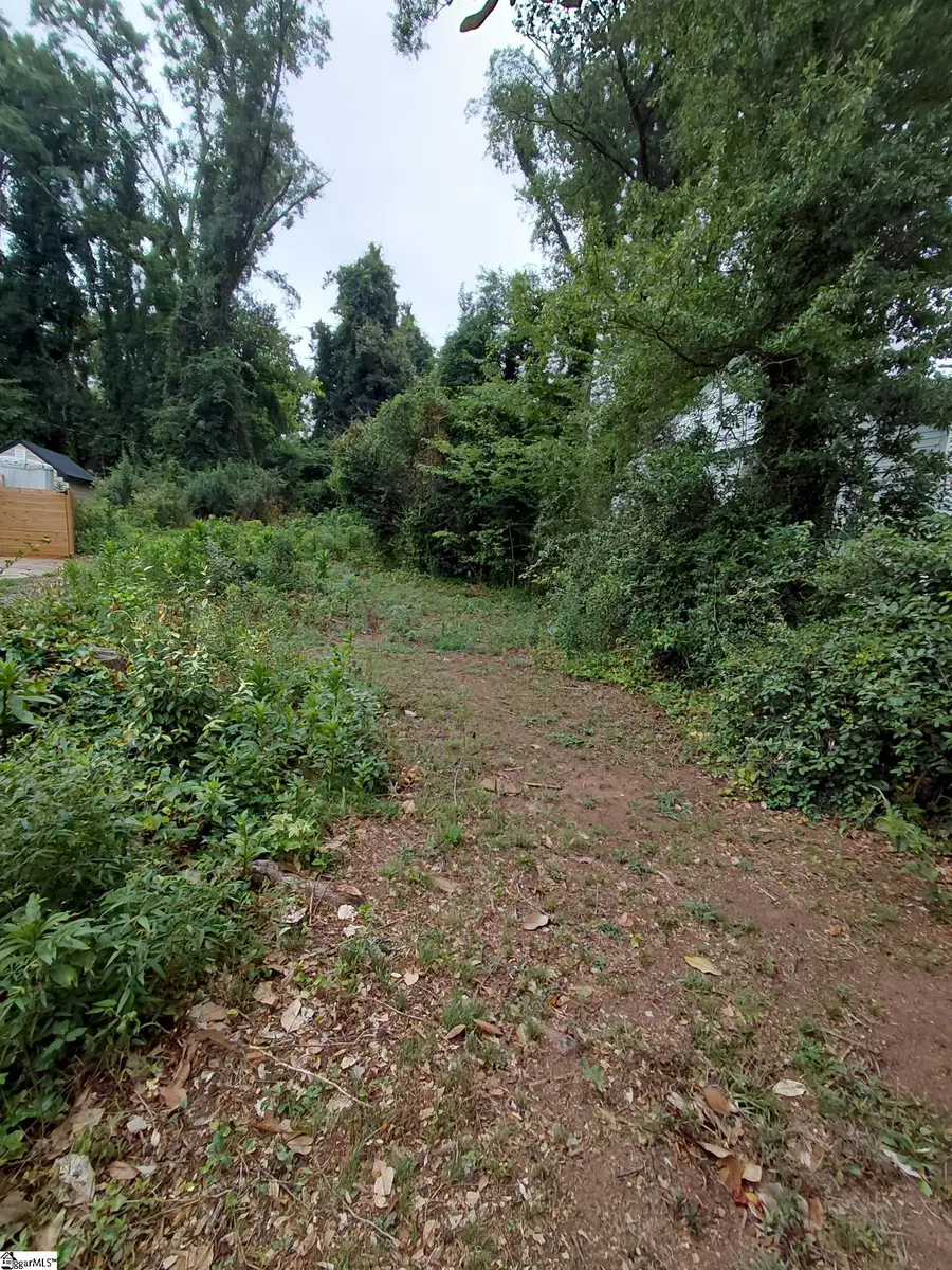 353 Saint Andrews Street, Spartanburg, SC 29306 - Image #2