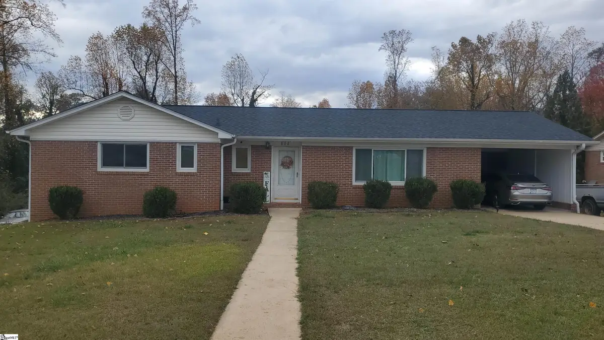 111 Stribling Circle, Spartanburg, SC 29301-1628 - Image #1