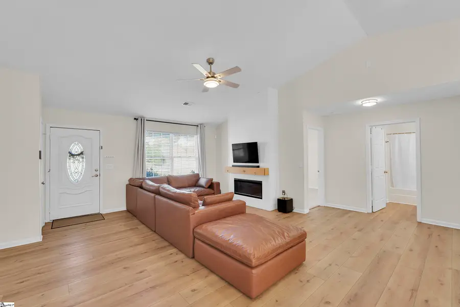 466 Pleasant Green Drive, Inman, SC 29349 - Image #3