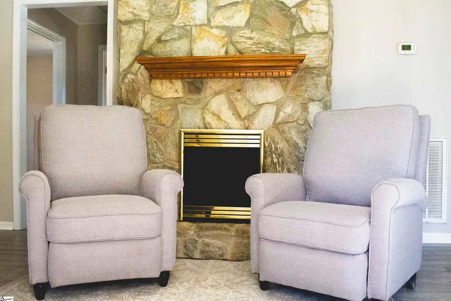 905 Pace Bridge Road, Easley, SC 29640-9577 - Image #2