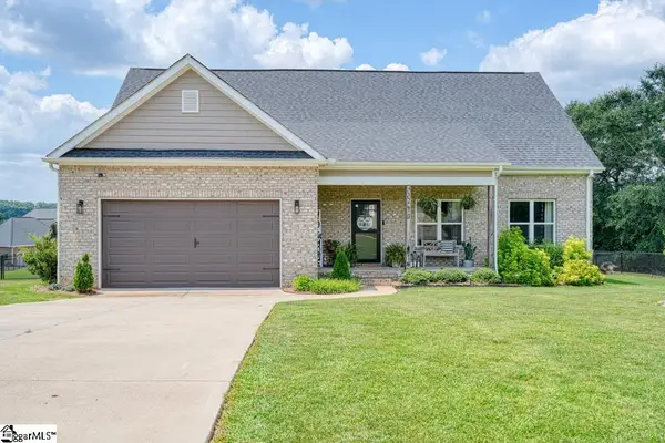 212 Quarterdeck Court, Chesnee, SC 29323