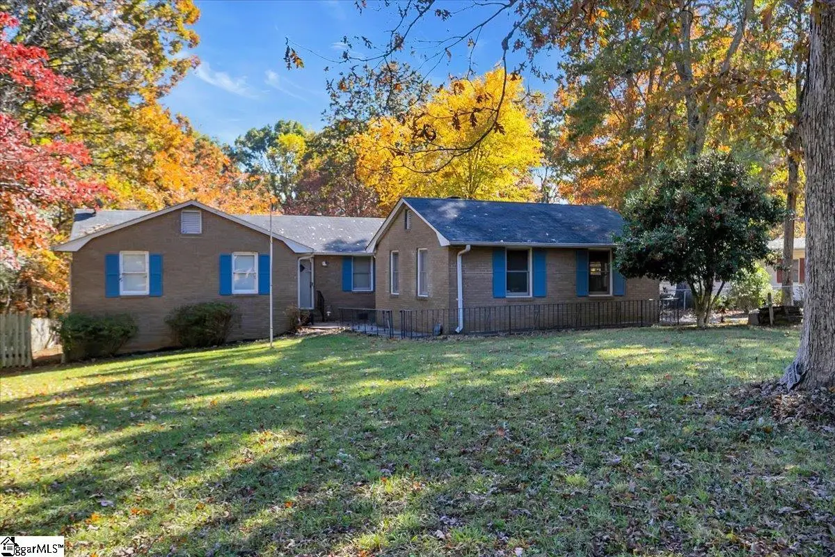 219 Greenbriar Drive, Simpsonville, SC 29680 - Image #1