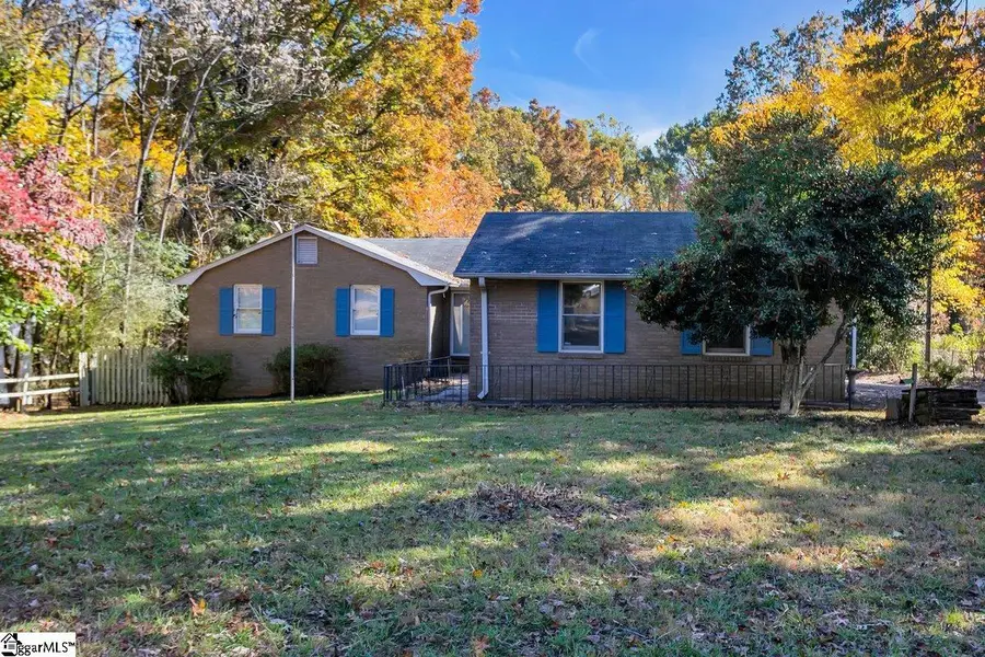 219 Greenbriar Drive, Simpsonville, SC 29680 - Image #2