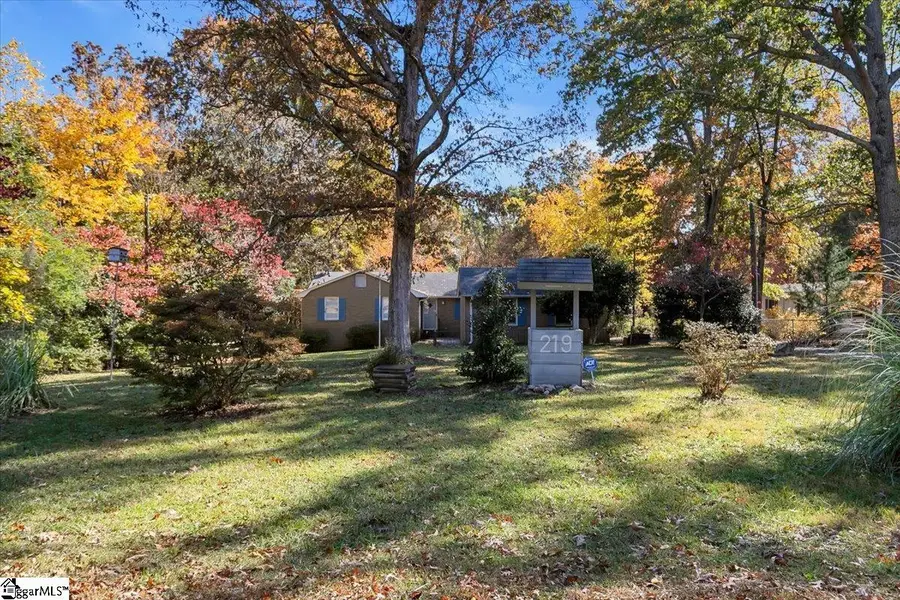 219 Greenbriar Drive, Simpsonville, SC 29680 - Image #3