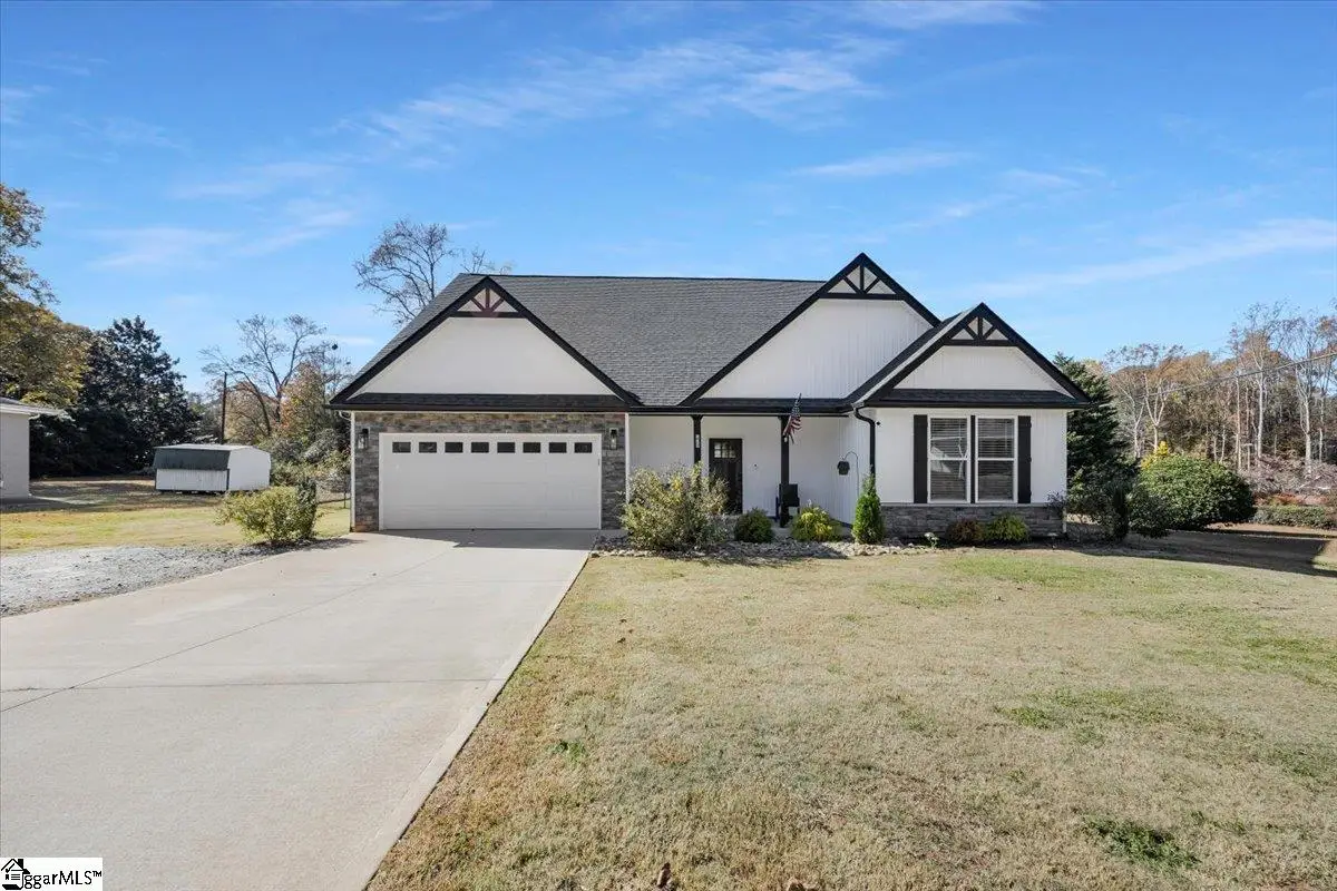 129 James Avenue, Wellford, SC 29385 - Image #1