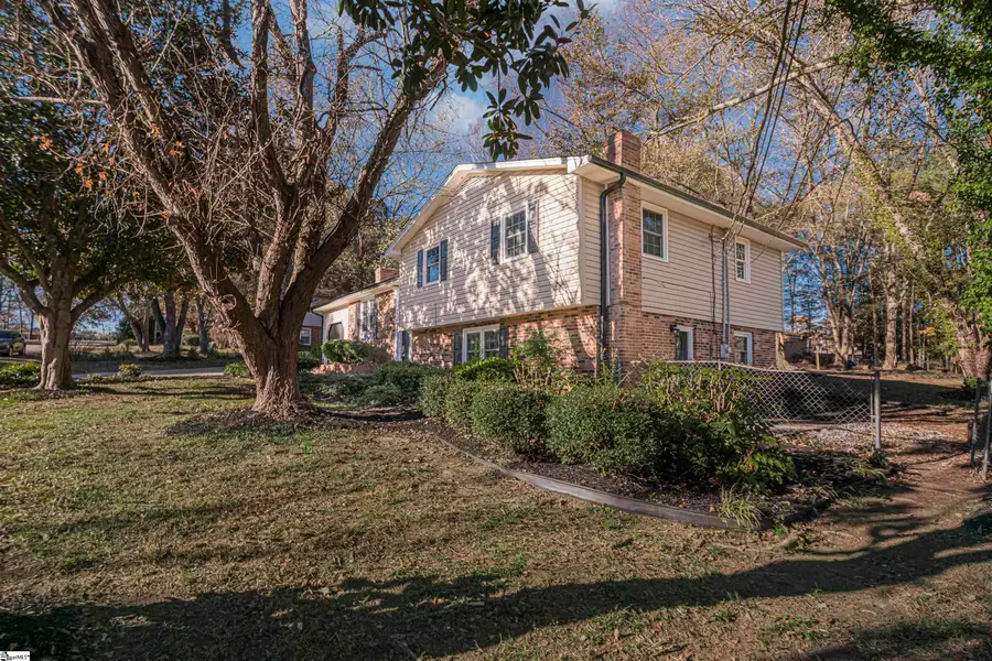 207 Redwood Drive, Easley, SC 29642 - Image #3