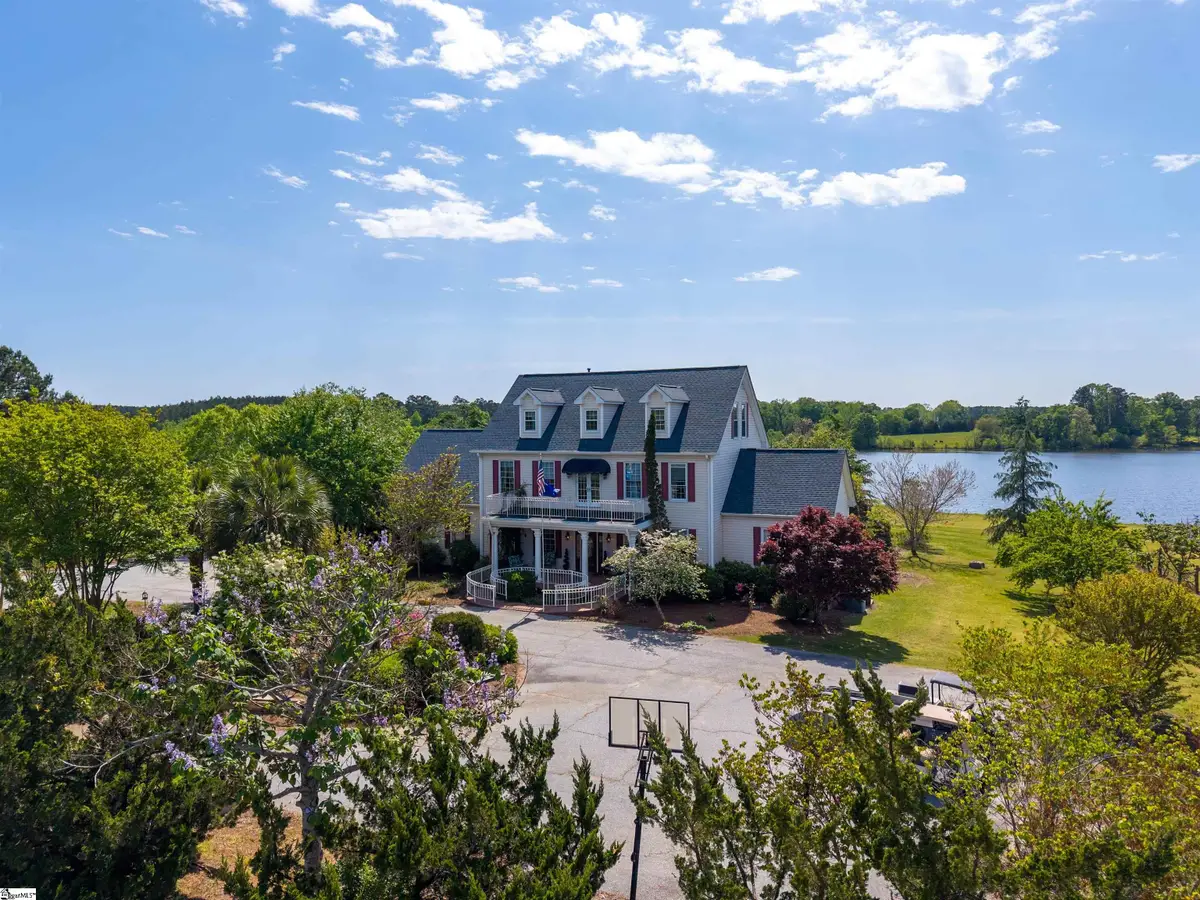 402 Nanaloo Avenue, Waterloo, SC 29384 - Image #1