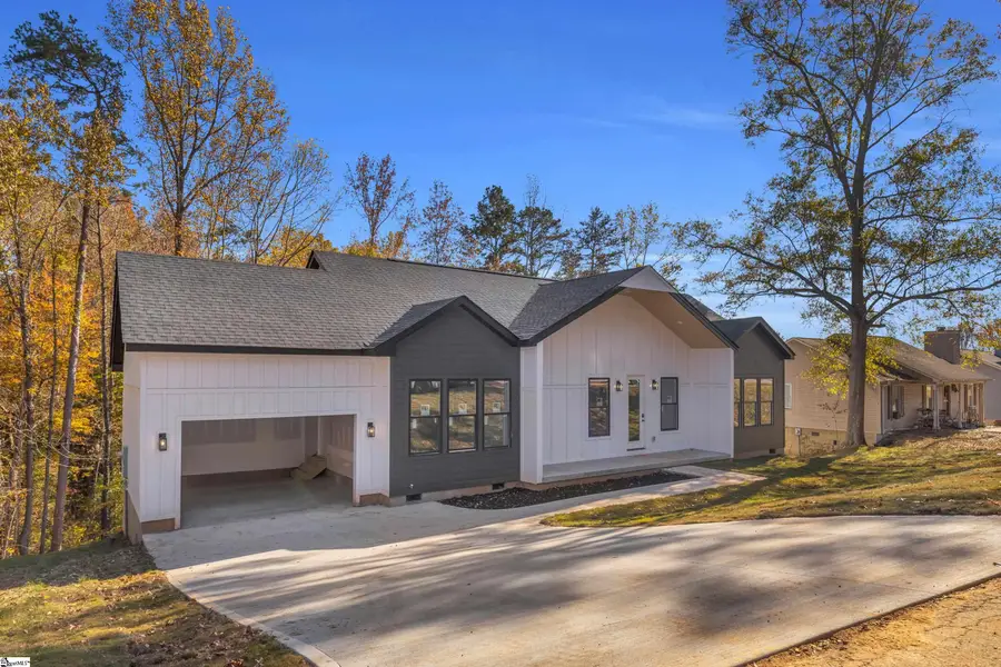 21 Shore Drive, Greenville, SC 29611 - Image #3