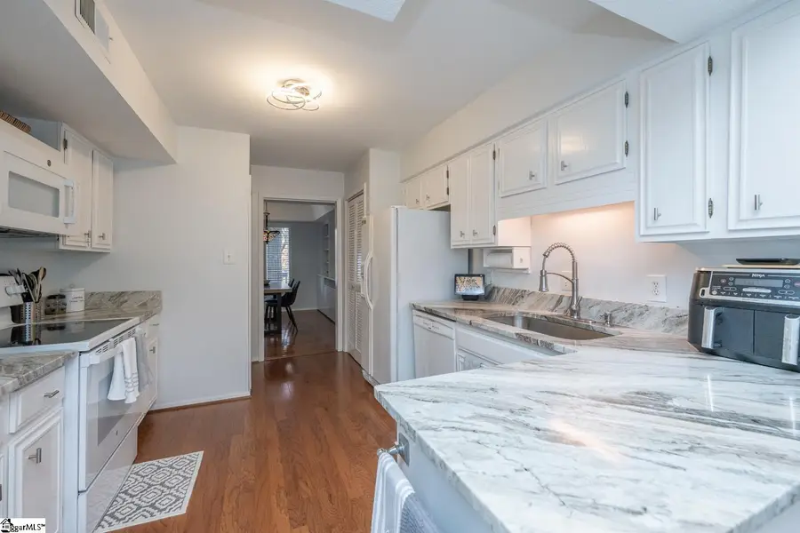 108 Inglewood Way, Greenville, SC 29615 - Image #3