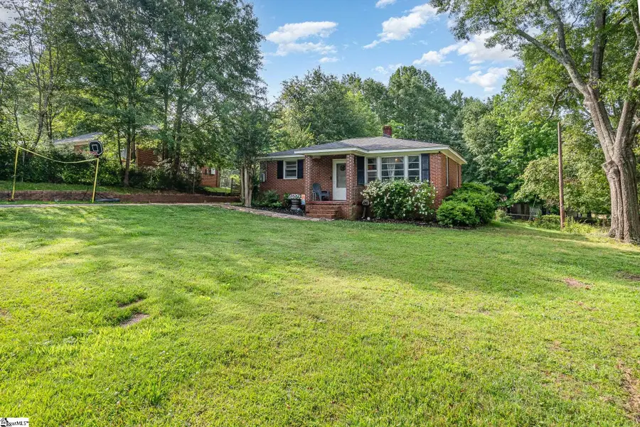 7 Edgewood Street, Liberty, SC 29657-1301 - Image #3