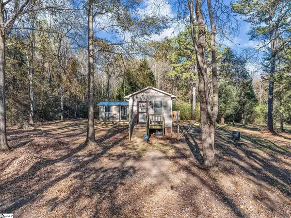131 Mcginnis Road, Cowpens, SC 29330