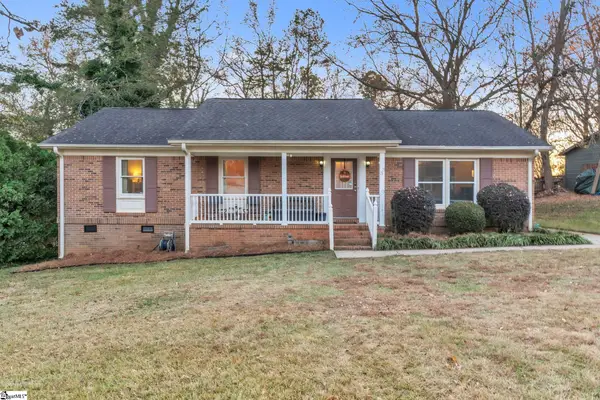 33 Charterhouse Avenue, Piedmont, SC 29673