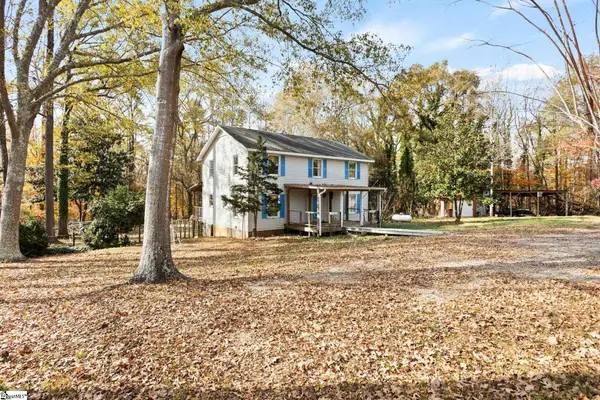 1441 Deck Road, Gray Court, SC 29645