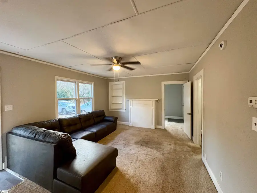 142 Princeton Street, Spartanburg, SC 29306-3611 - Image #2