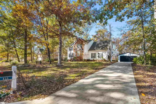 123 Pleasant Woods Road, Piedmont, SC 29673-7668