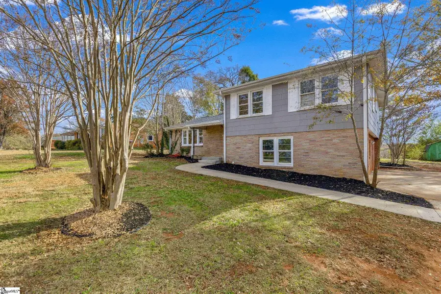 24 North Harbor Drive, Greenville, SC 29611 - Image #3