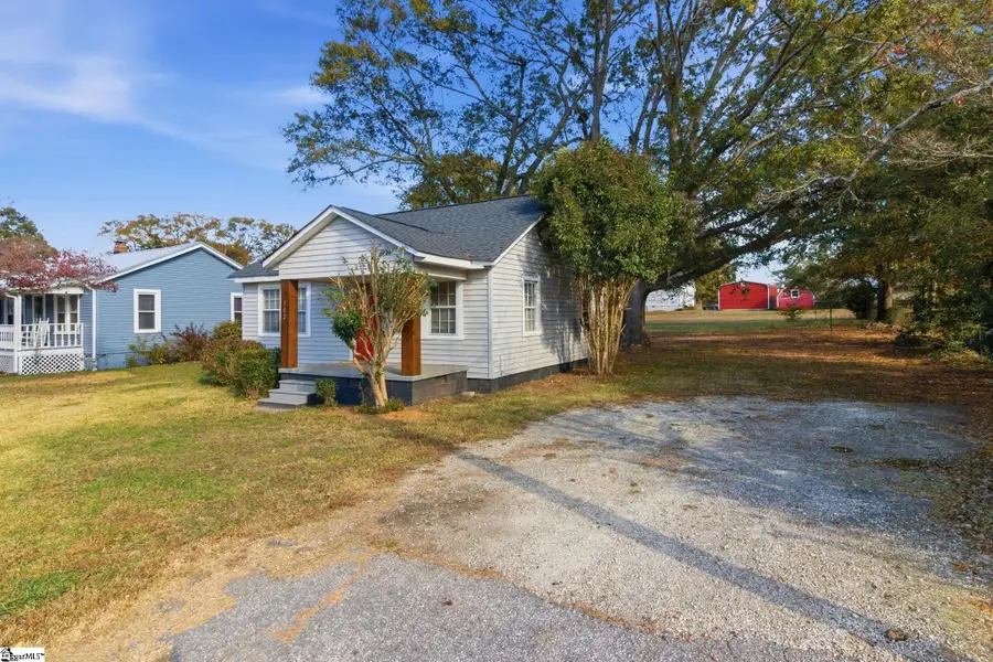 102 Milliken Street, Laurens, SC 29360 - Image #3