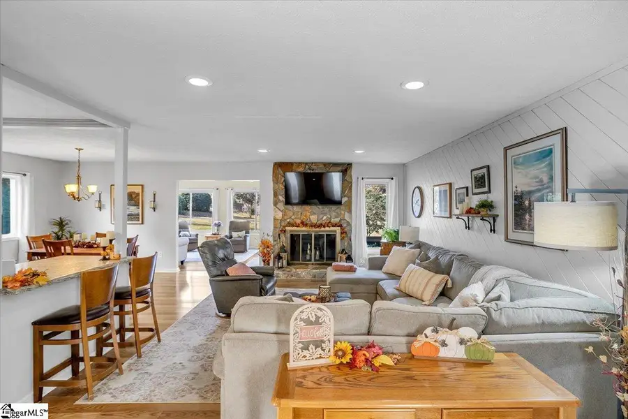 10 Kindlin Way, Taylors, SC 29687 - Image #2