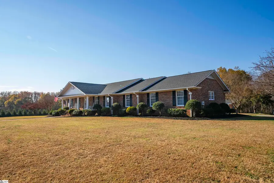 117 Hammond Road, Simpsonville, SC 29680 - Image #2