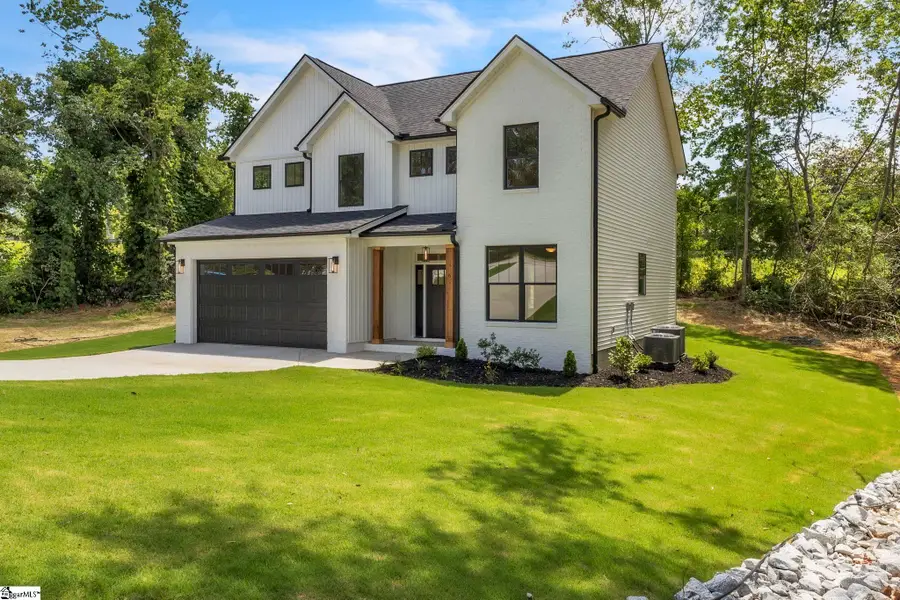 6 Eastwood Court, Taylors, SC 29687 - Image #2