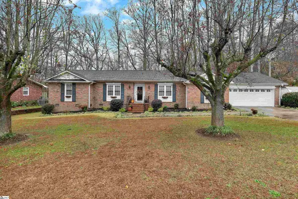 303 Asbury Circle, Easley, SC 29640-1305