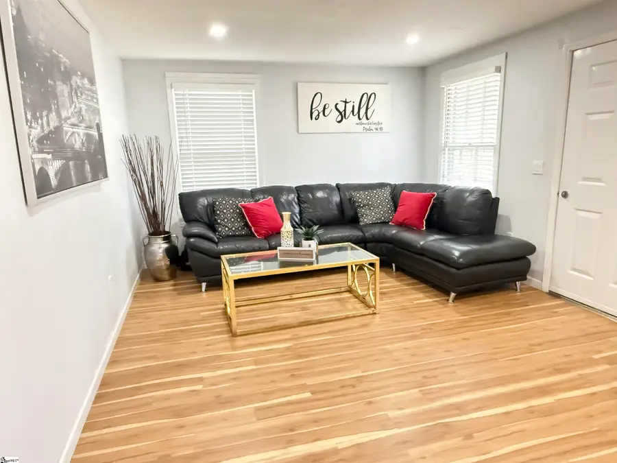 703 S Harper Street, Laurens, SC 29360 - Image #3