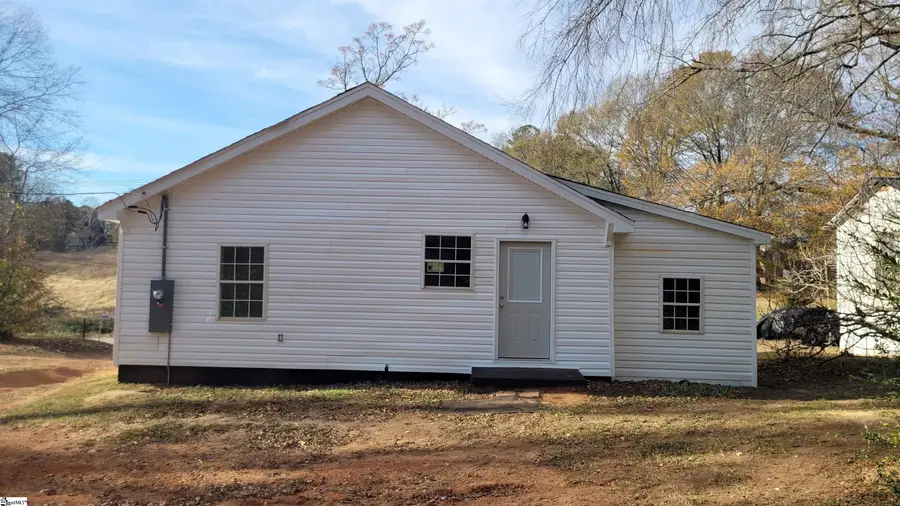 204 Kelly Street, Laurens, SC 29360 - Image #3