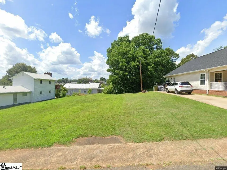 210 Lee Street, Pickens, SC 29671 - Image #1