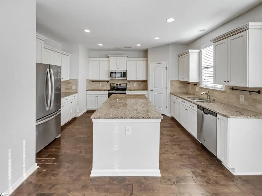 606 N Meadows Lane, Easley, SC 29642 - Image #2