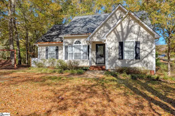 921 Hollyhock Court, Boiling Springs, SC 29316