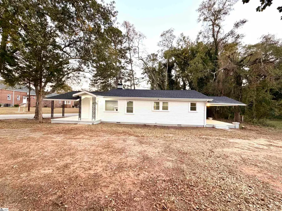 526 E Greer Street, Honea Path, SC 29654 - Image #2