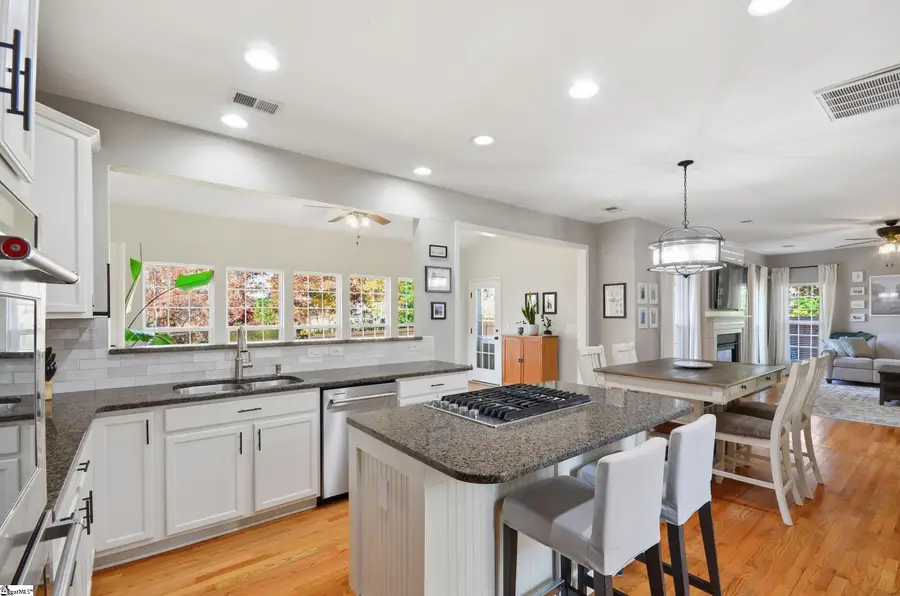 137 Hammett Pond Court, Greer, SC 29650 - Image #3