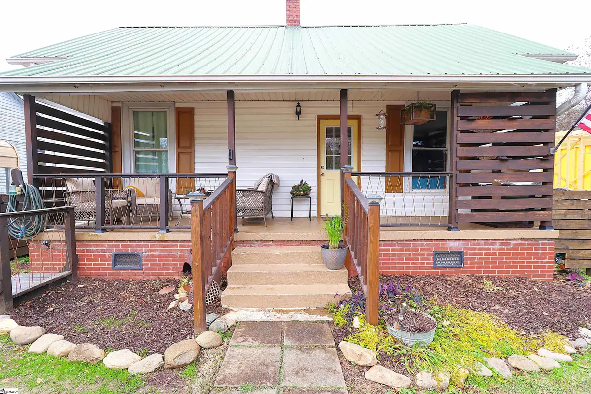 409 Florence Street, Clinton, SC 29325 - Image #1