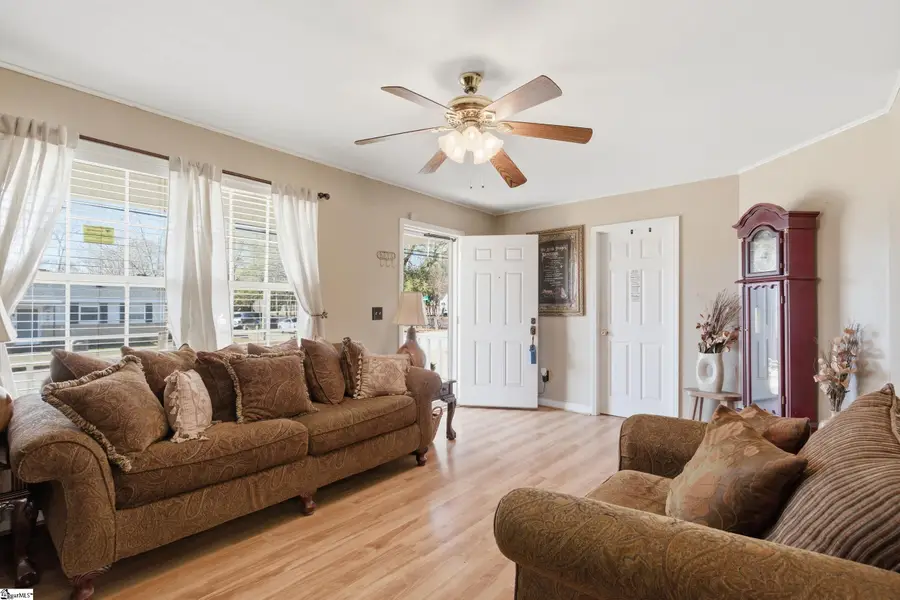 209 Alice Avenue, Greenville, SC 29611 - Image #3