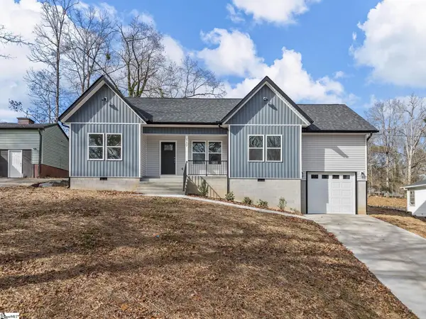 517 Pennwood Drive, Spartanburg, SC 29306