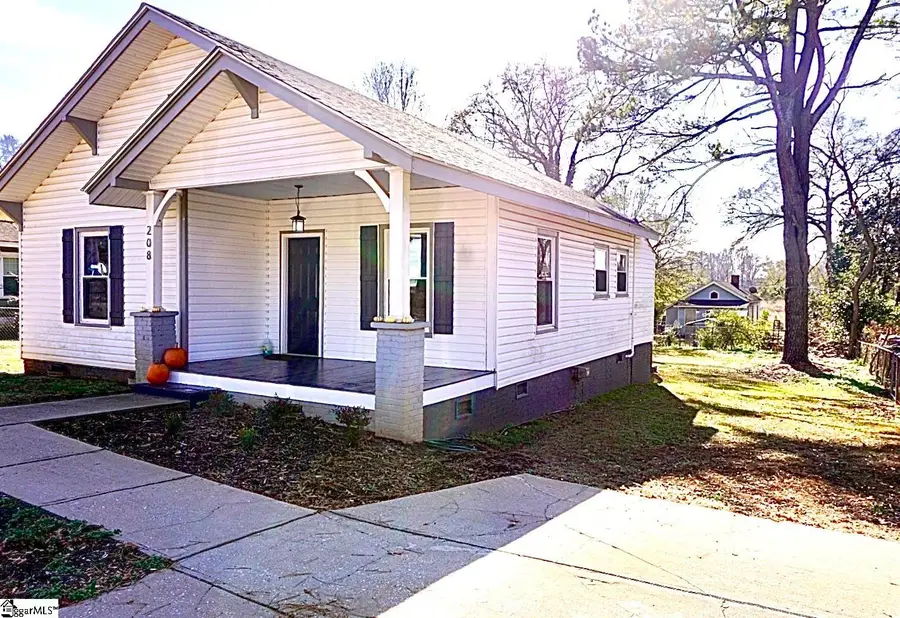 208 Hill Street, Wellford, SC 29385 - #2