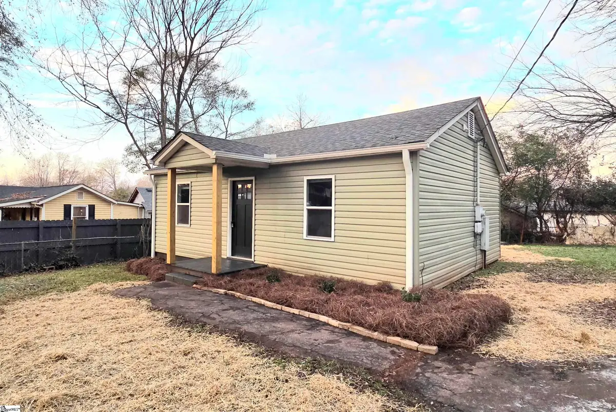 10 Oconee Avenue, Greenville, SC 29617 - Image #1