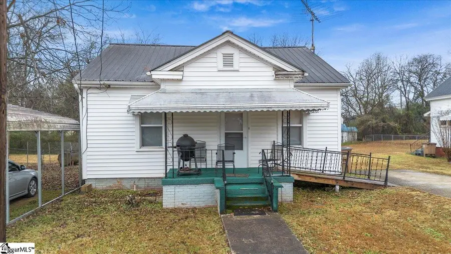 550 Leaman Avenue, Whitmire, SC 29178 - Image #2