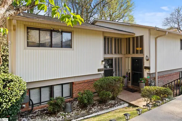 37 Briarglen Place, Greenville, SC 29615-2140