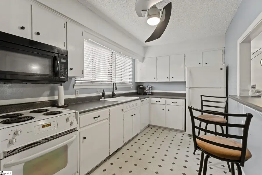 37 Briarglen Place, Greenville, SC 29615-2140 - Image #2