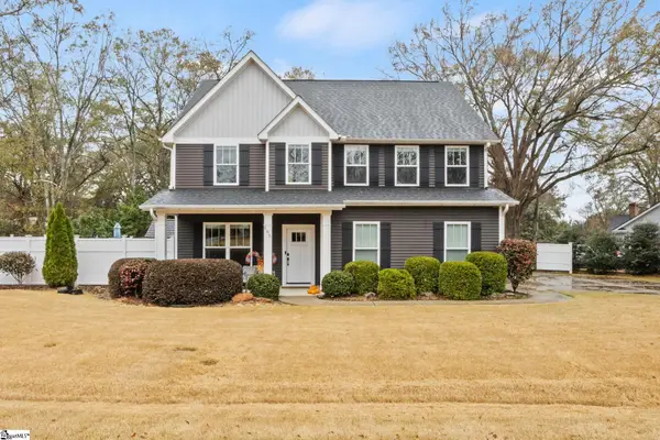 105 Inn Circle, Fountain Inn, SC 29644