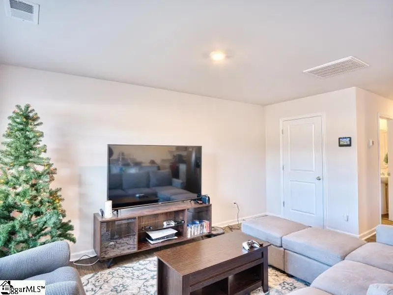 1144 S Norwhich Lane, Spartanburg, SC 29301 - Image #2